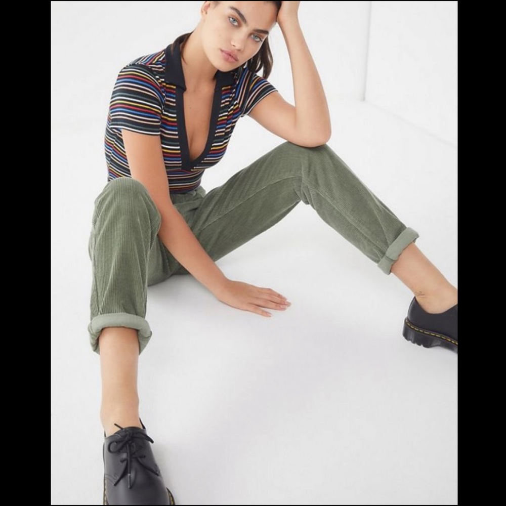 **EUC** BDG Color Corduroy High-Rise Mom Pant